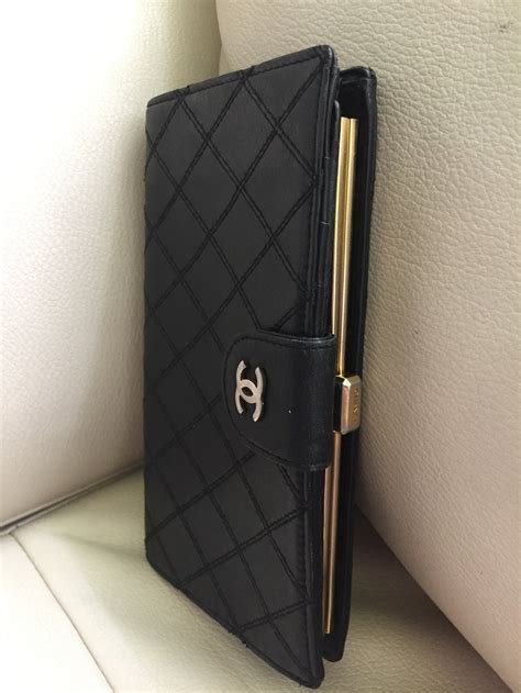 vintage chanel wallet